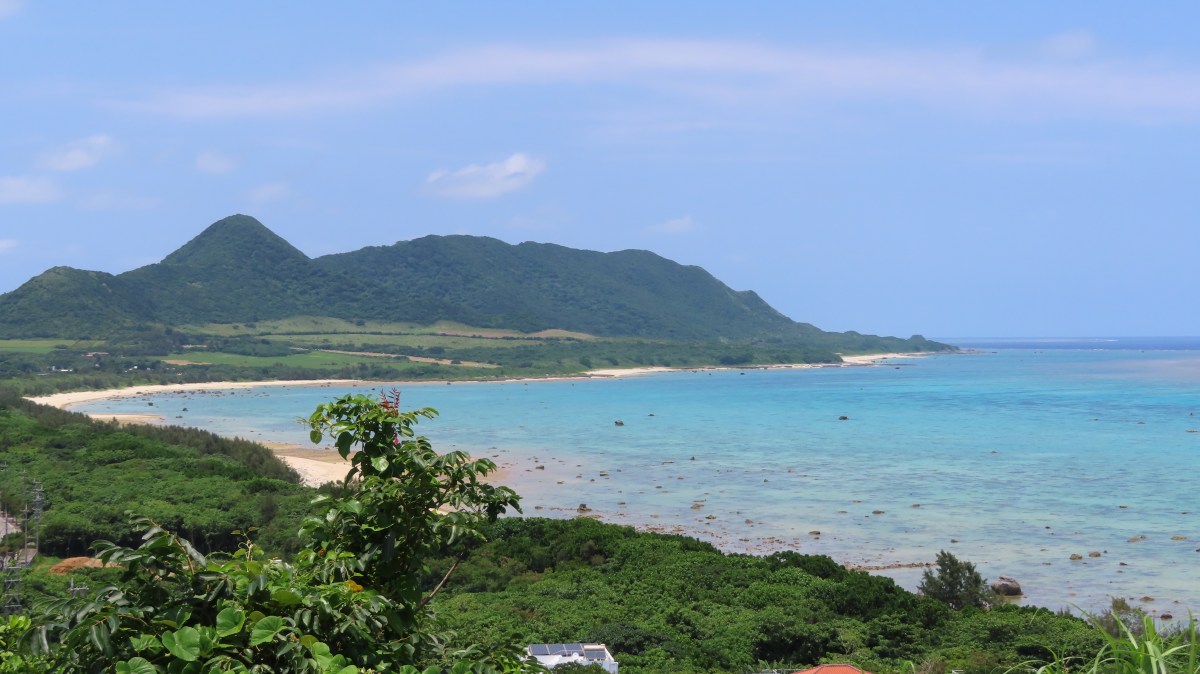 石垣島 vs 宮古島どっちを選ぶ？行く目的別に違いが分かる徹底比較【海・街・静かさ・アクティビティ・グルメ・観光】